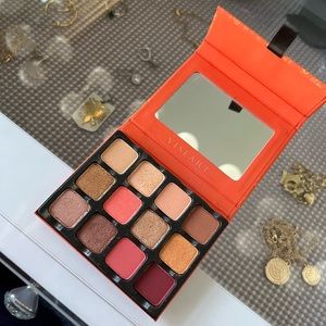 Viseart spritz eyeshadow palette